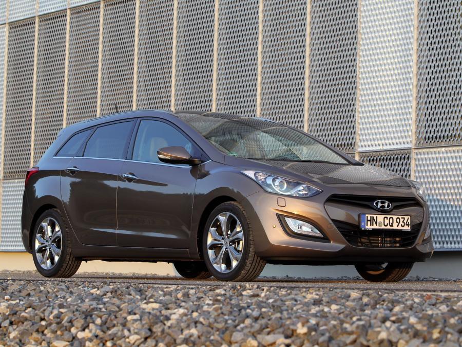  Hyundai i30 Wagon 2012 года  (фото 6 из 19)